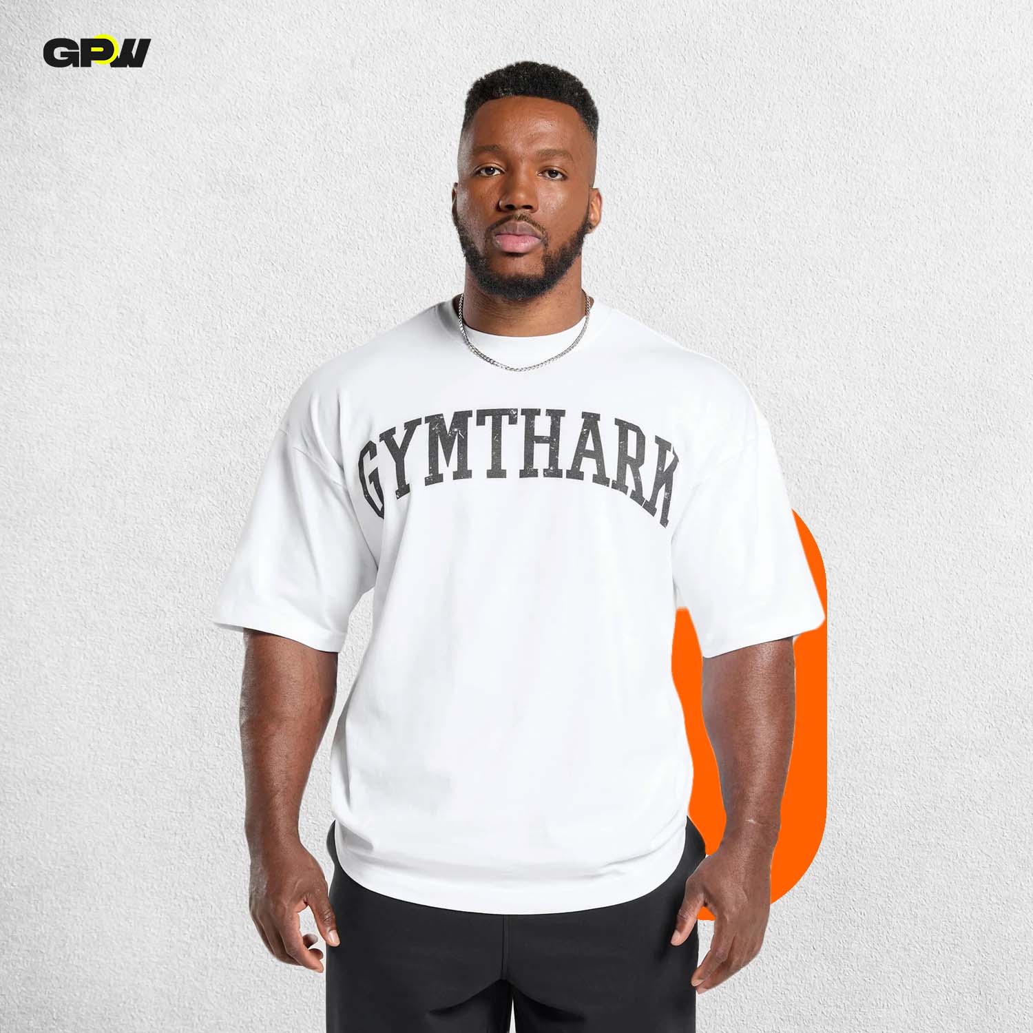 Oversized Fit for a Strong Silhouette