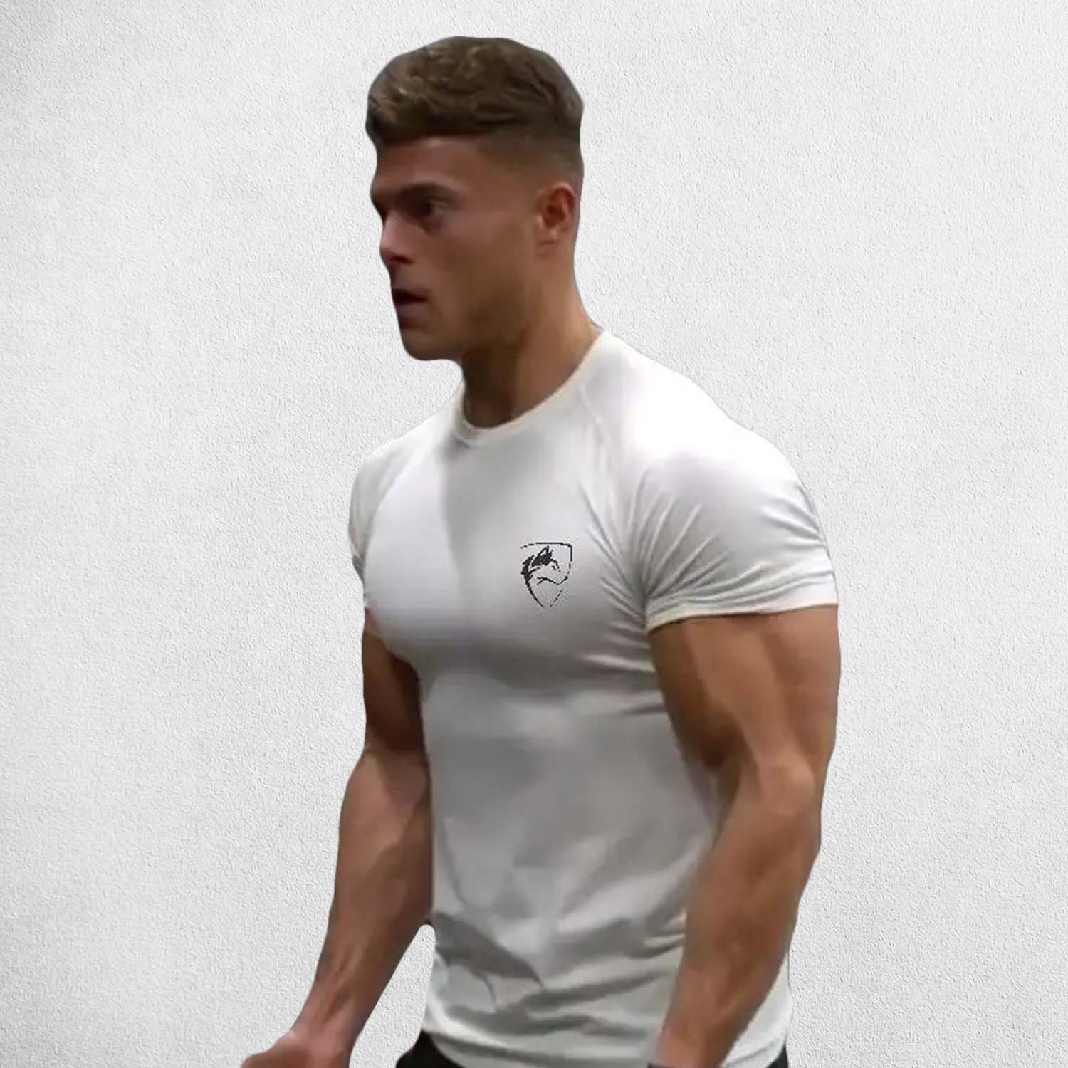 Gym Athlete wearing White Men’s Quick-Dry Bodybuilding Tight Muscle Shirt – Compression Fit for Fitness & Sports